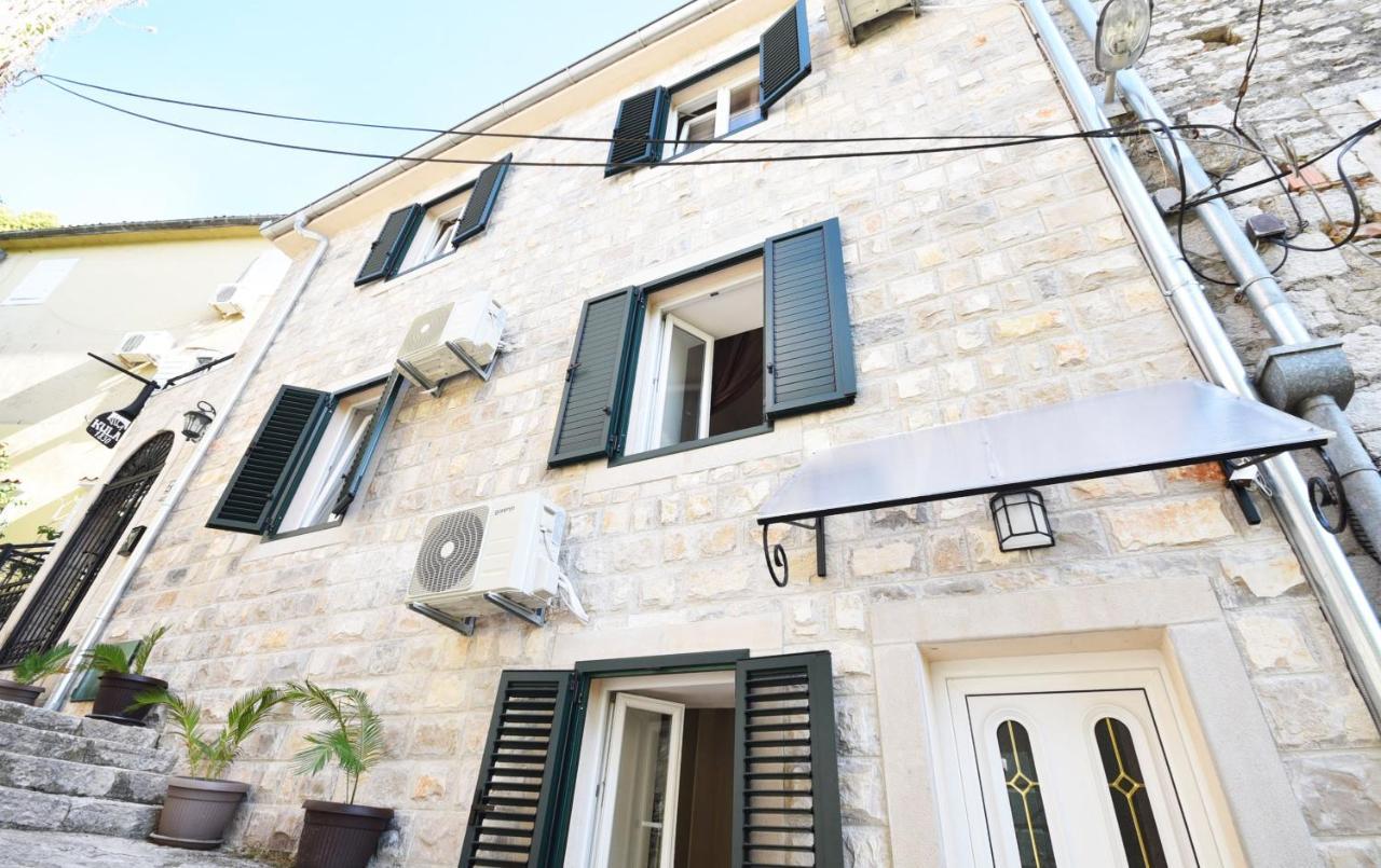 Vila Kula 1830 Apartments 赫尔采格诺维 外观 照片